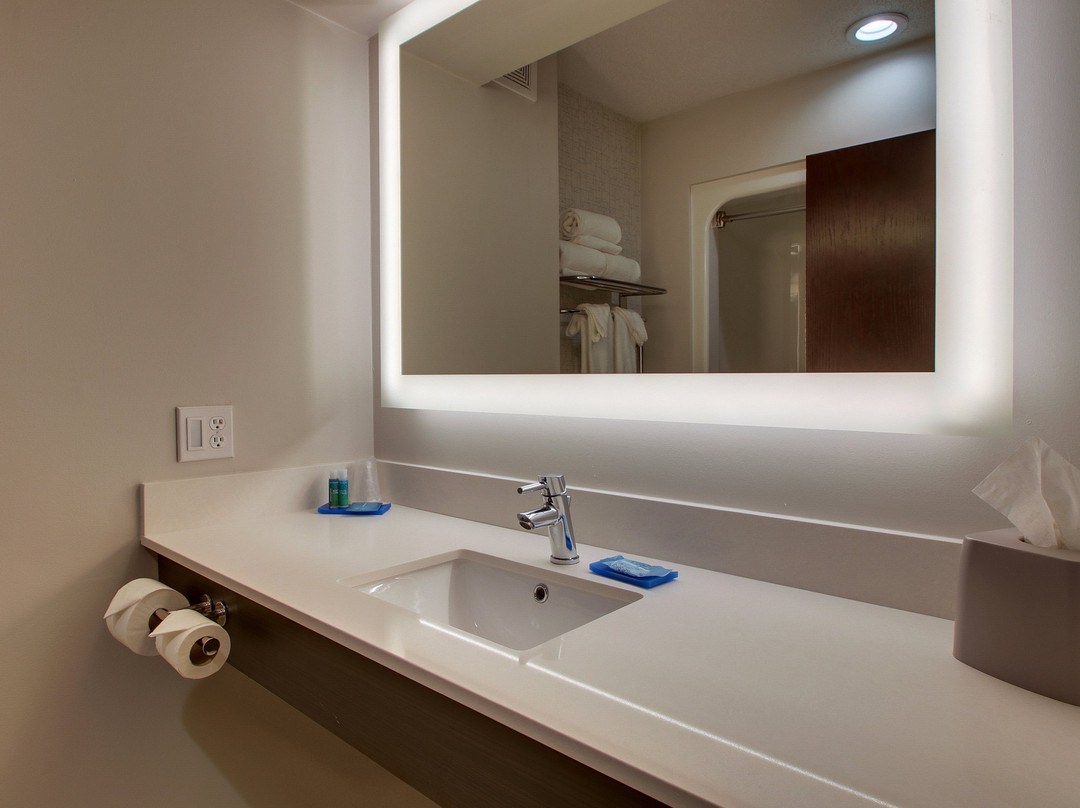 Holiday Inn Express & Suites Lebanon By IHG主图