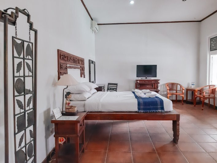 普里艾薇雅酒店主图