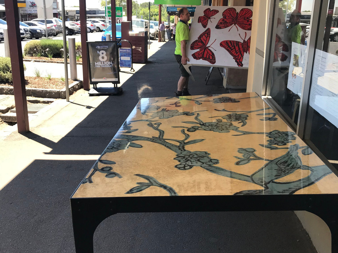 Boon Bromley Furniture & David Bromley Art-戴尔斯福特必去景点