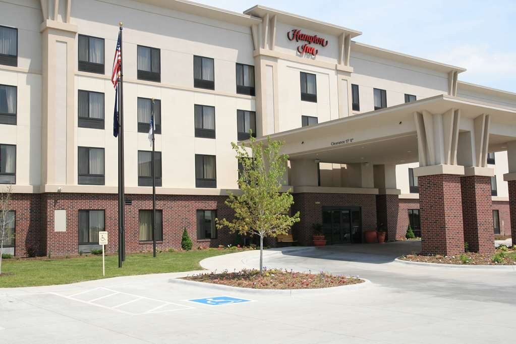 Hampton Inn Omaha West-Lakeside主图