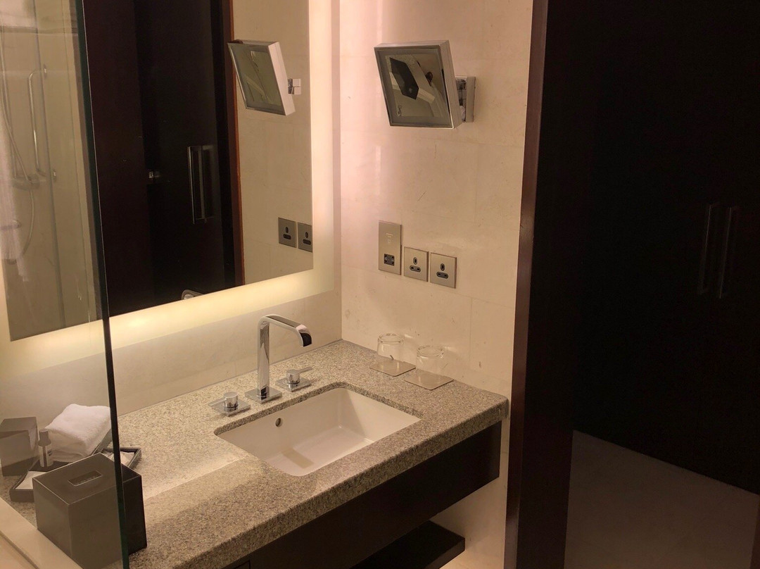 Bay La Sun Hotel & Marina主图