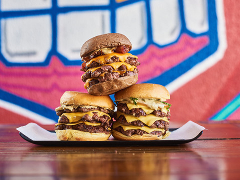 Buritis餐馆和美食-Meatz Burger N' Beer - Buritis