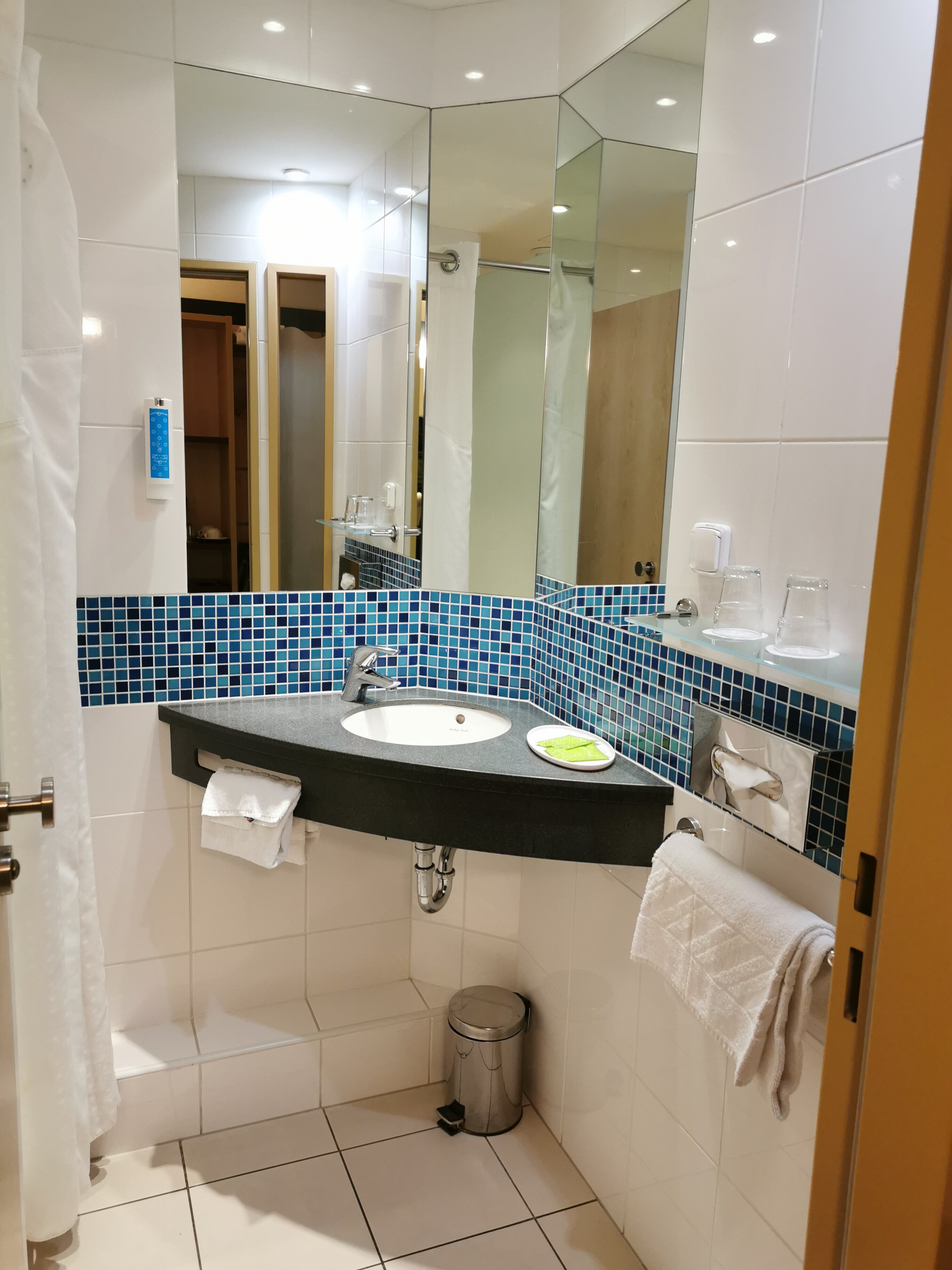 Vienna House Easy by Wyndham Bratislava-浴室