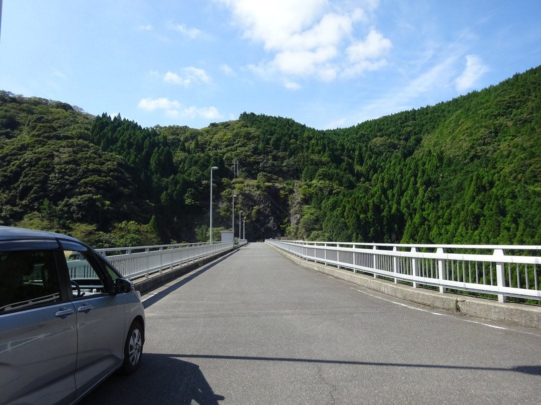 Yuzuruha Dam Park-南淡路市必去景点