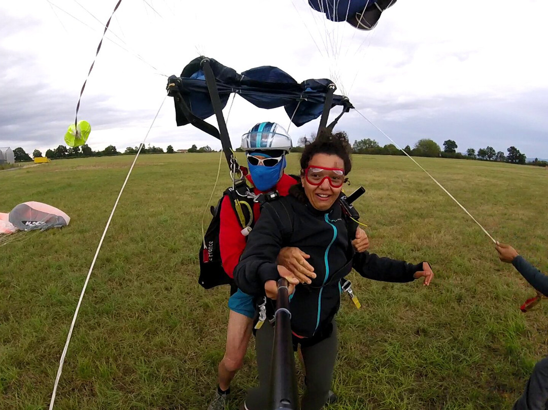 Skydive Roanne-Saint-Leger-sur-Roanne必去景点