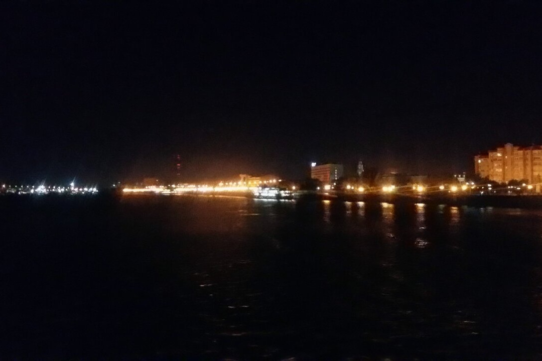 阿兹姆酒店主图