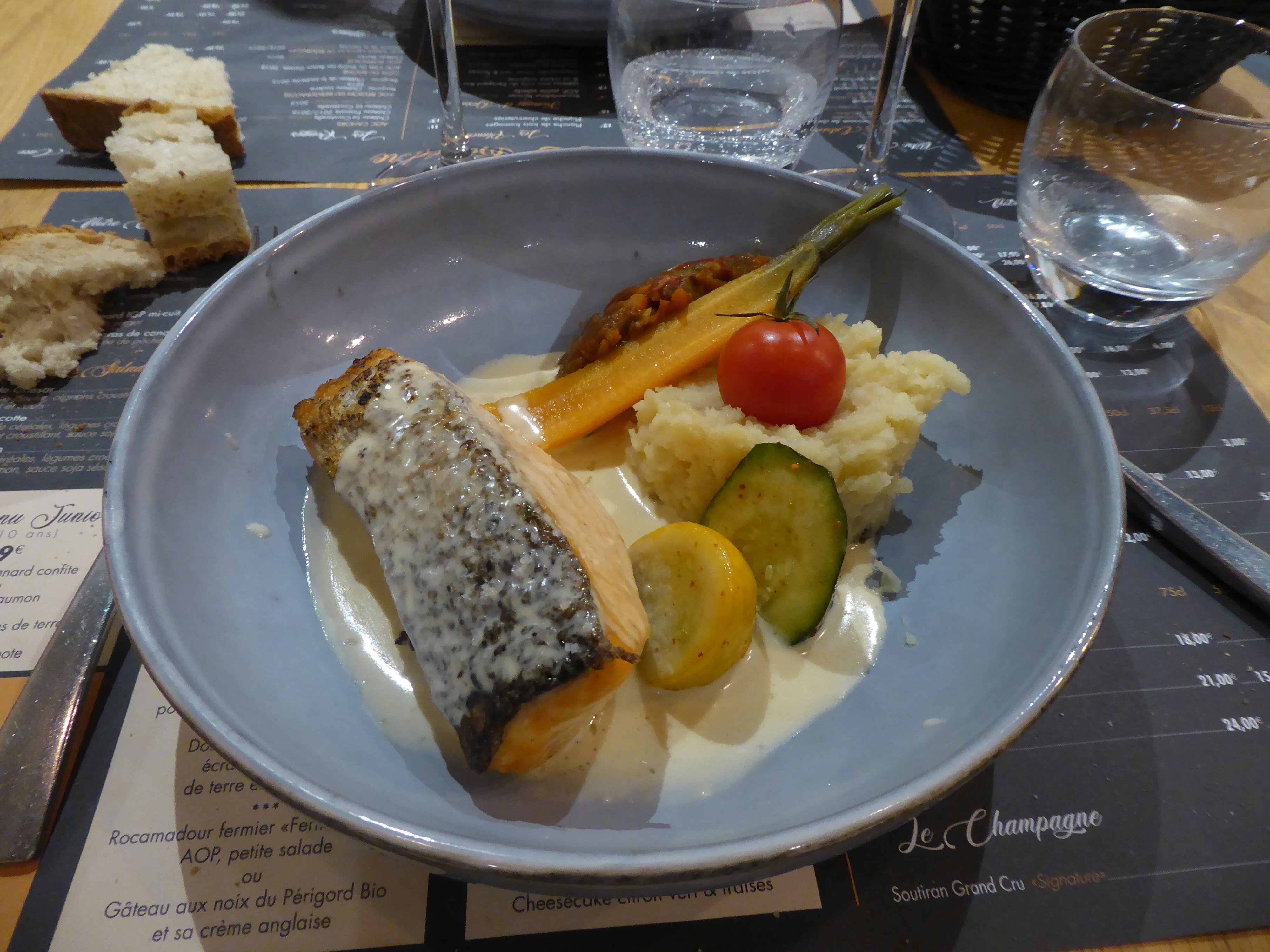 Logis Hôtel le Belvédère-餐饮
