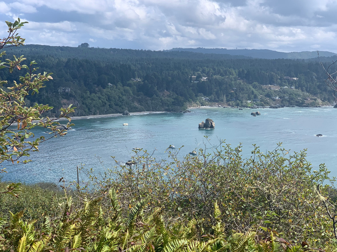 Trinidad Memorial and Memorial Lighthouse景点图片