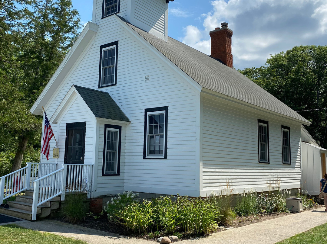 Mission Point Lighthouse-特拉弗斯城必去景点