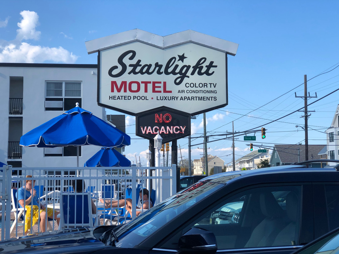 Starlight Motel & Luxury Suites主图