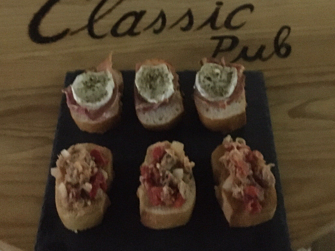 Classic Bar & Tapas景点图片