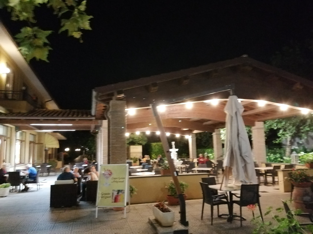 Loriana Park Hotel主图