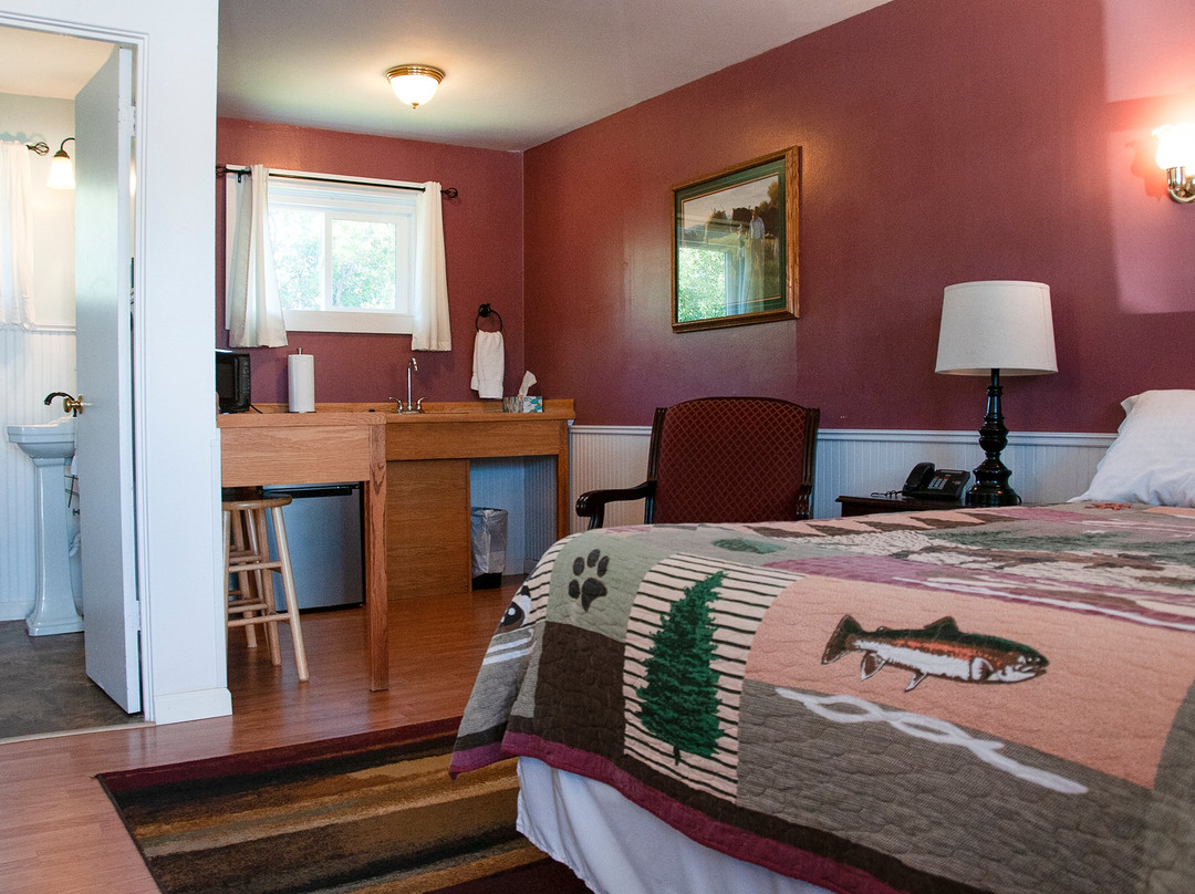 Lake Frances Inn主图