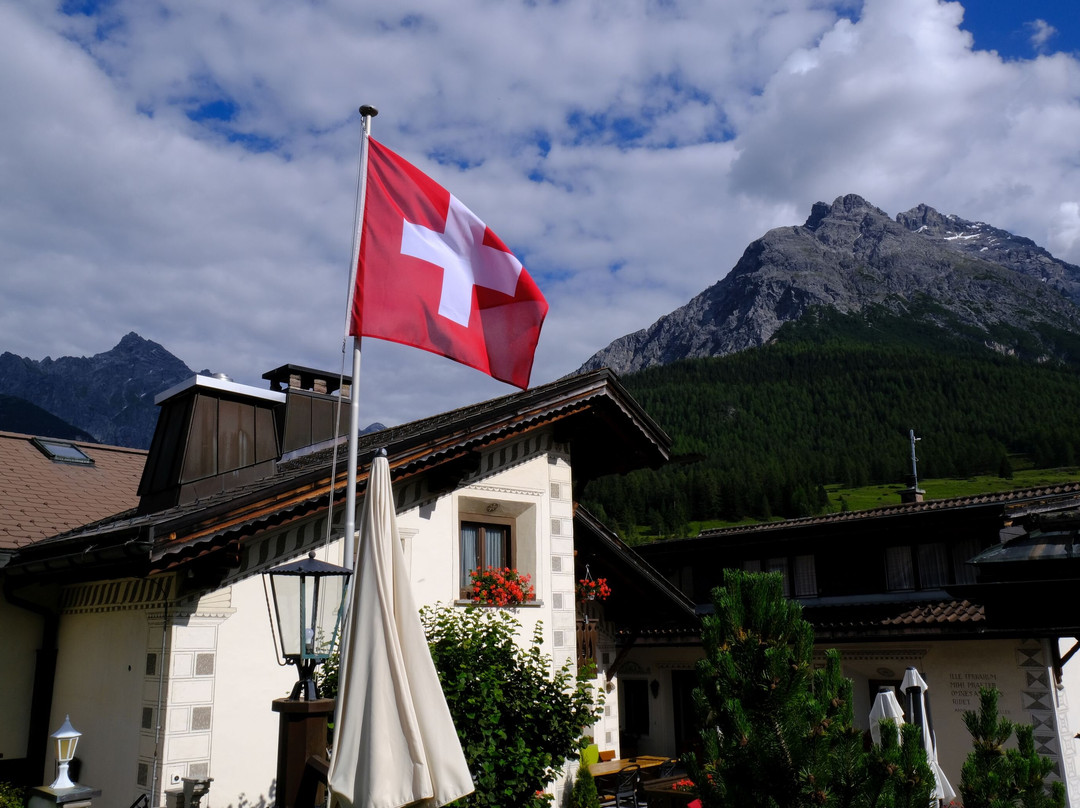 卡斯特尔城堡酒店主图