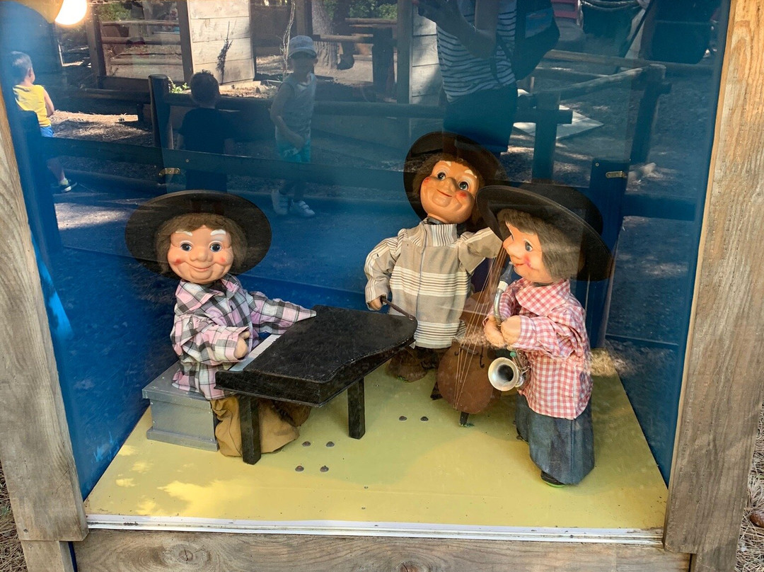 Le Village des Automates景点图片