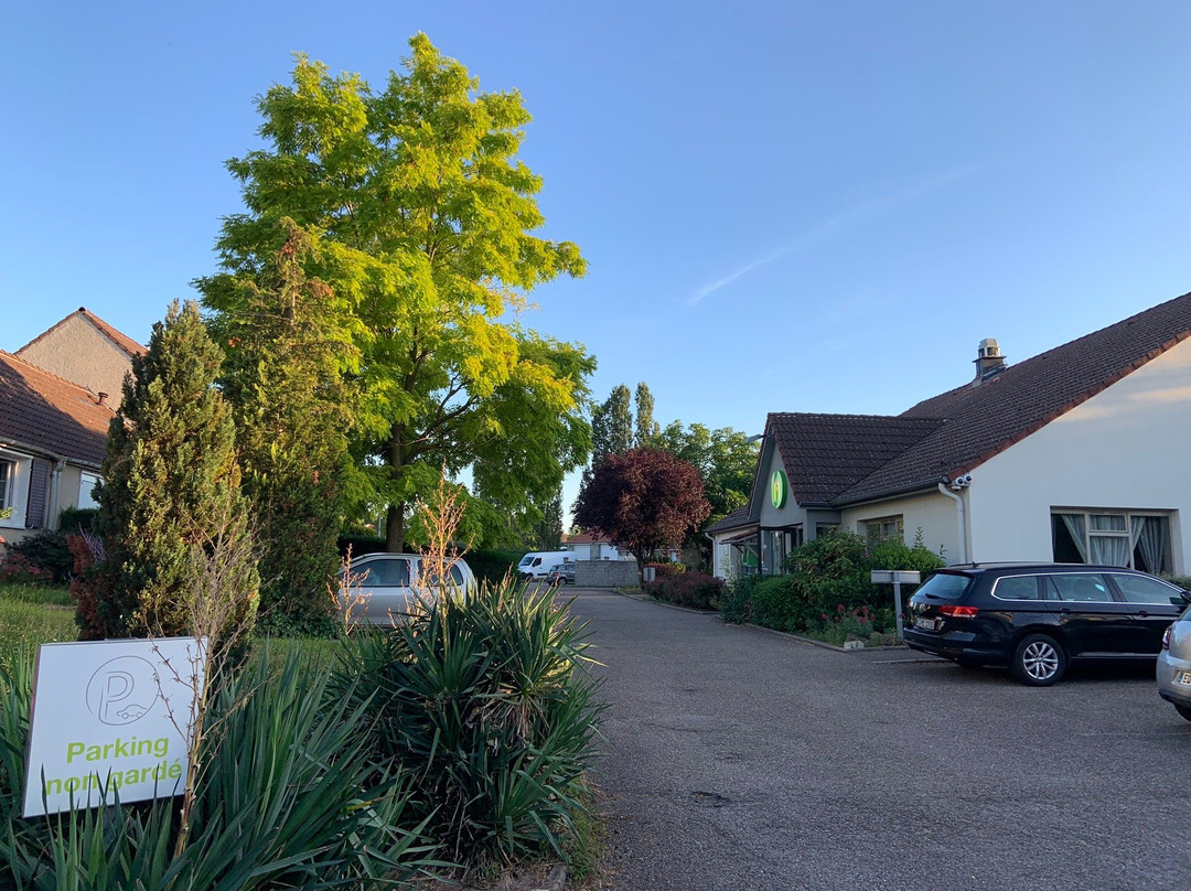 钟楼姆松蓬酒店主图