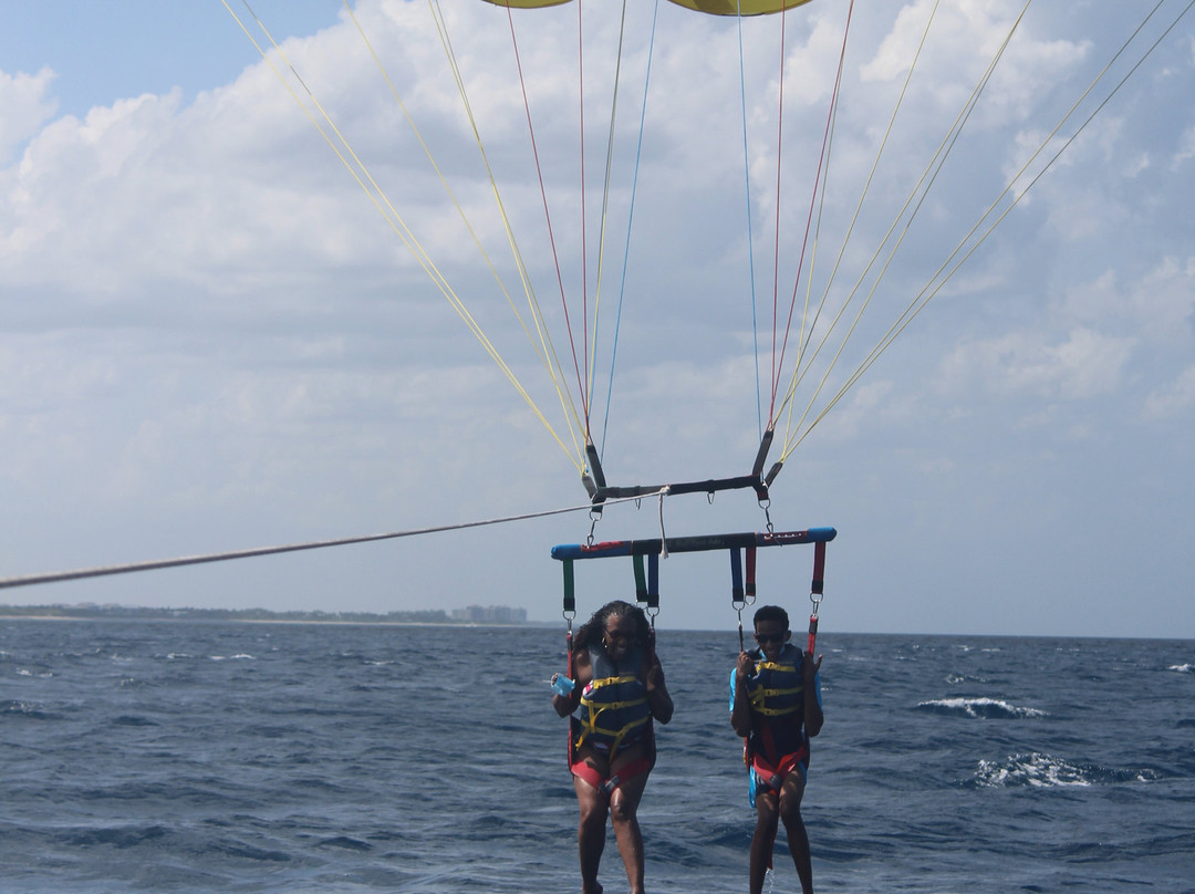 Adventure Watersports-Palm Beach Shores必去景点