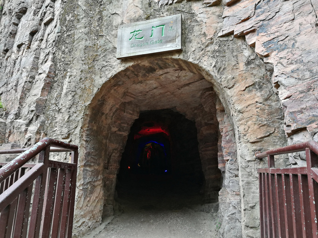 龙潭大峡谷-新安县必去景点