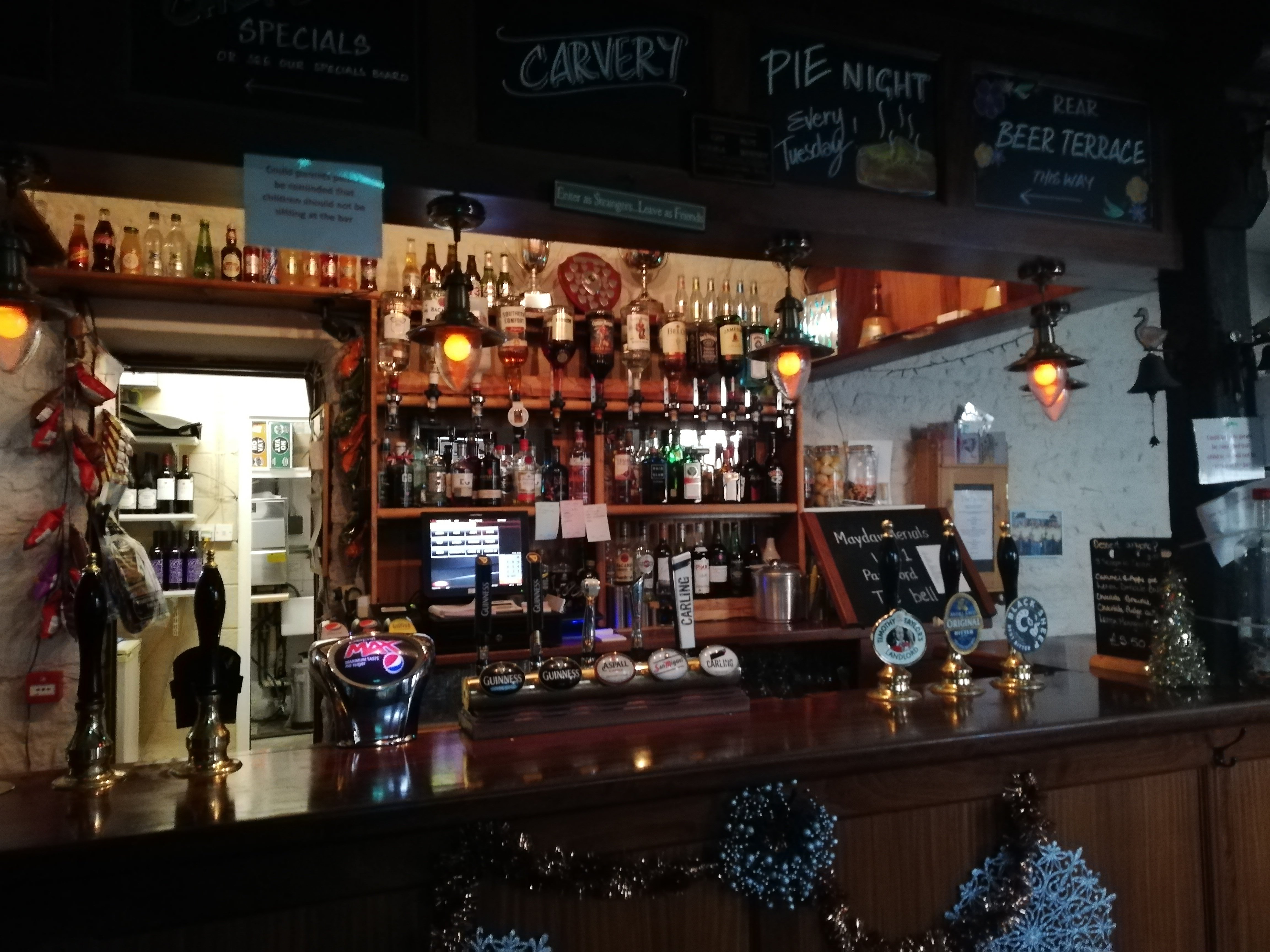 The Bell Inn-官方