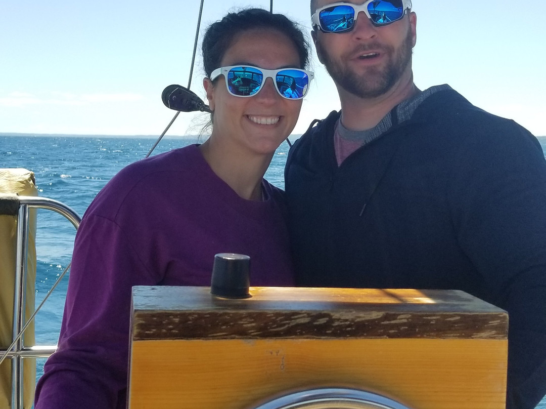 Traverse City Sail Charters-特拉弗斯城必去景点