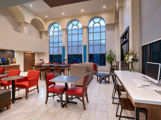 Holiday Inn Express & Suites Austin Nw - Cedar Park By IHG主图