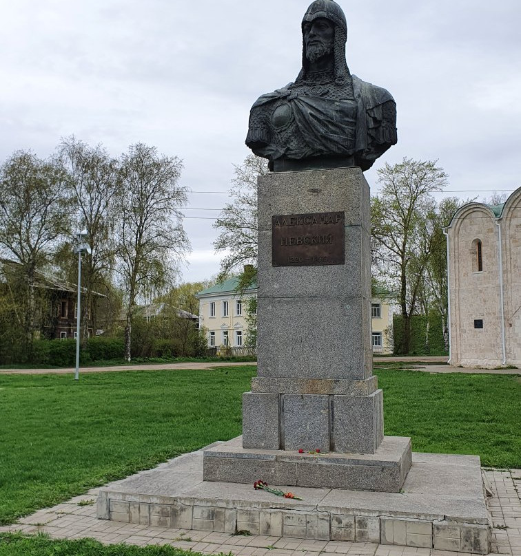 Monument to Alexander Nevsky-佩列斯拉夫尔-扎列斯基必去景点