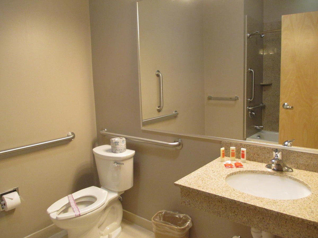 Red Carpet Inn and Suites Monmouth JCT主图