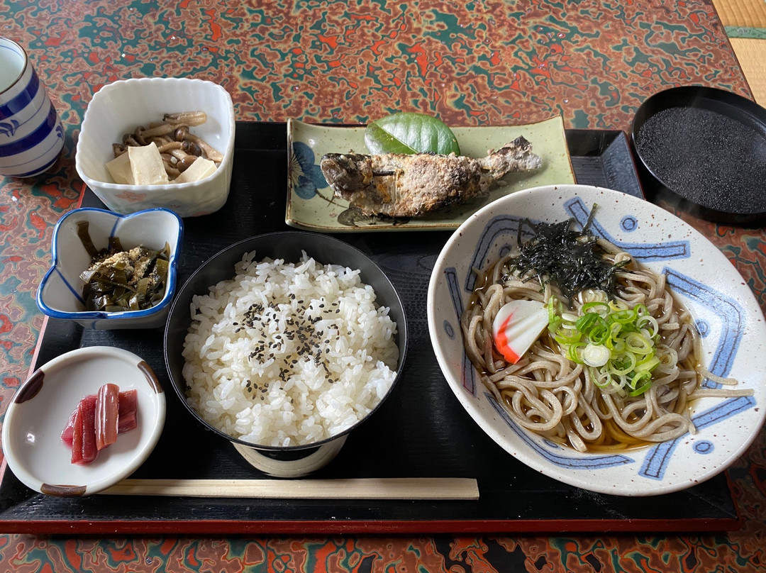 お食事処 金剛屋