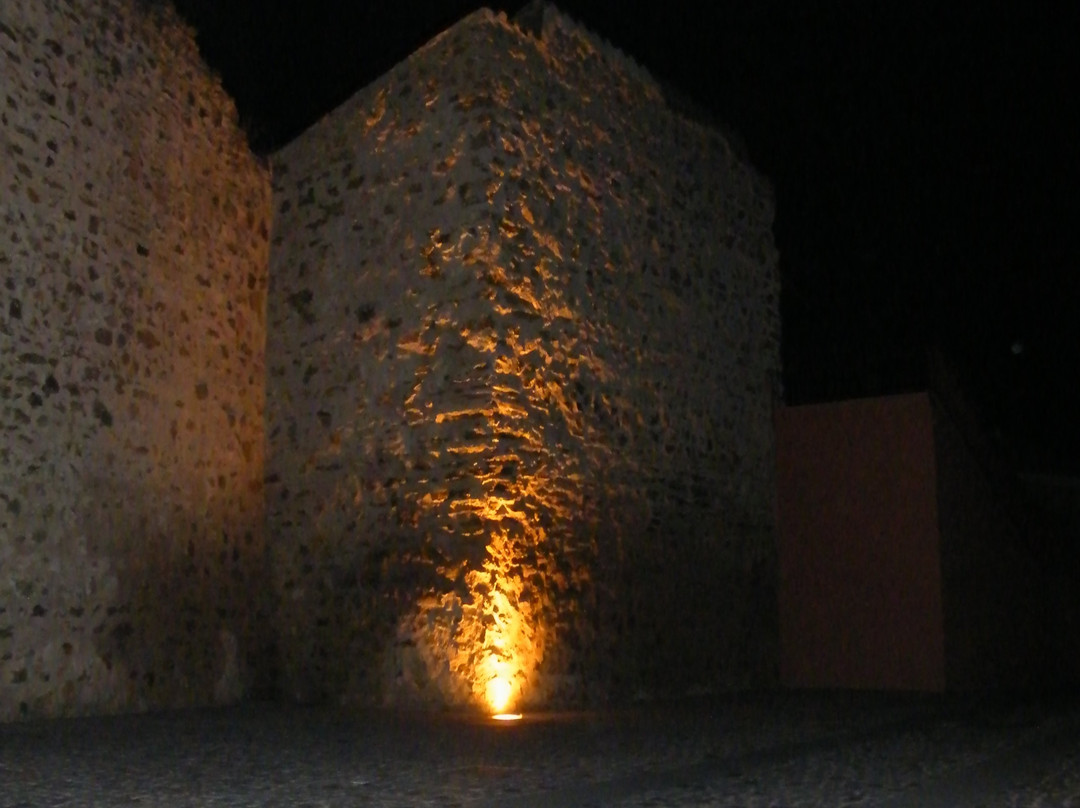 Castello Salvaterra e Mura Pisane-Iglesias必去景点