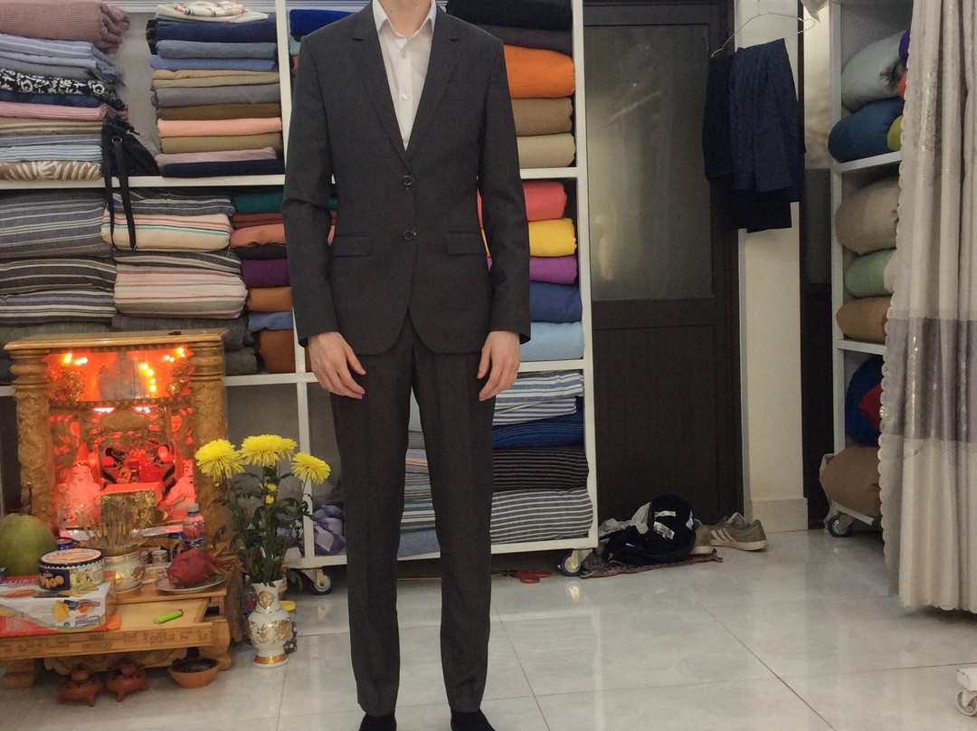 Emy Custom Tailor - Linen & Clothing Specialist-会安必去景点