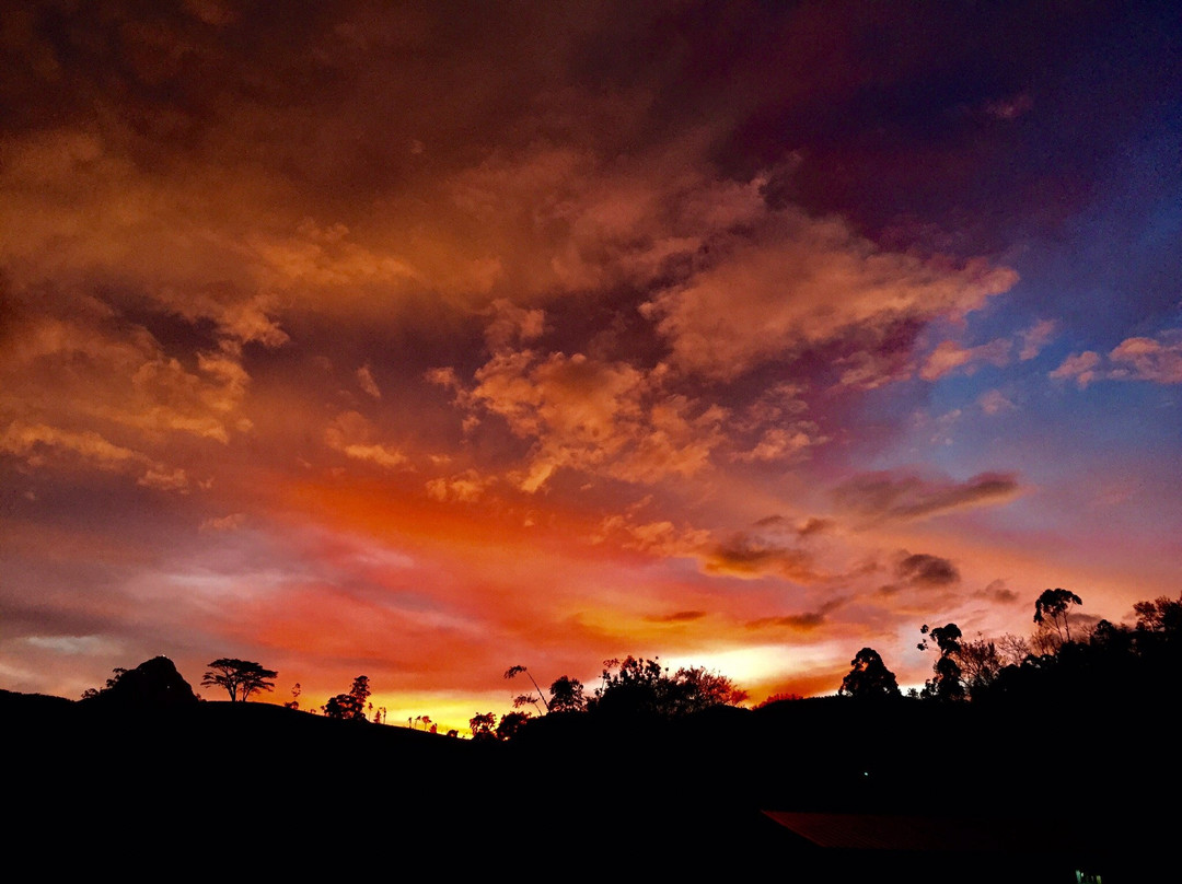 Ayos Hill Adam's Peak主图