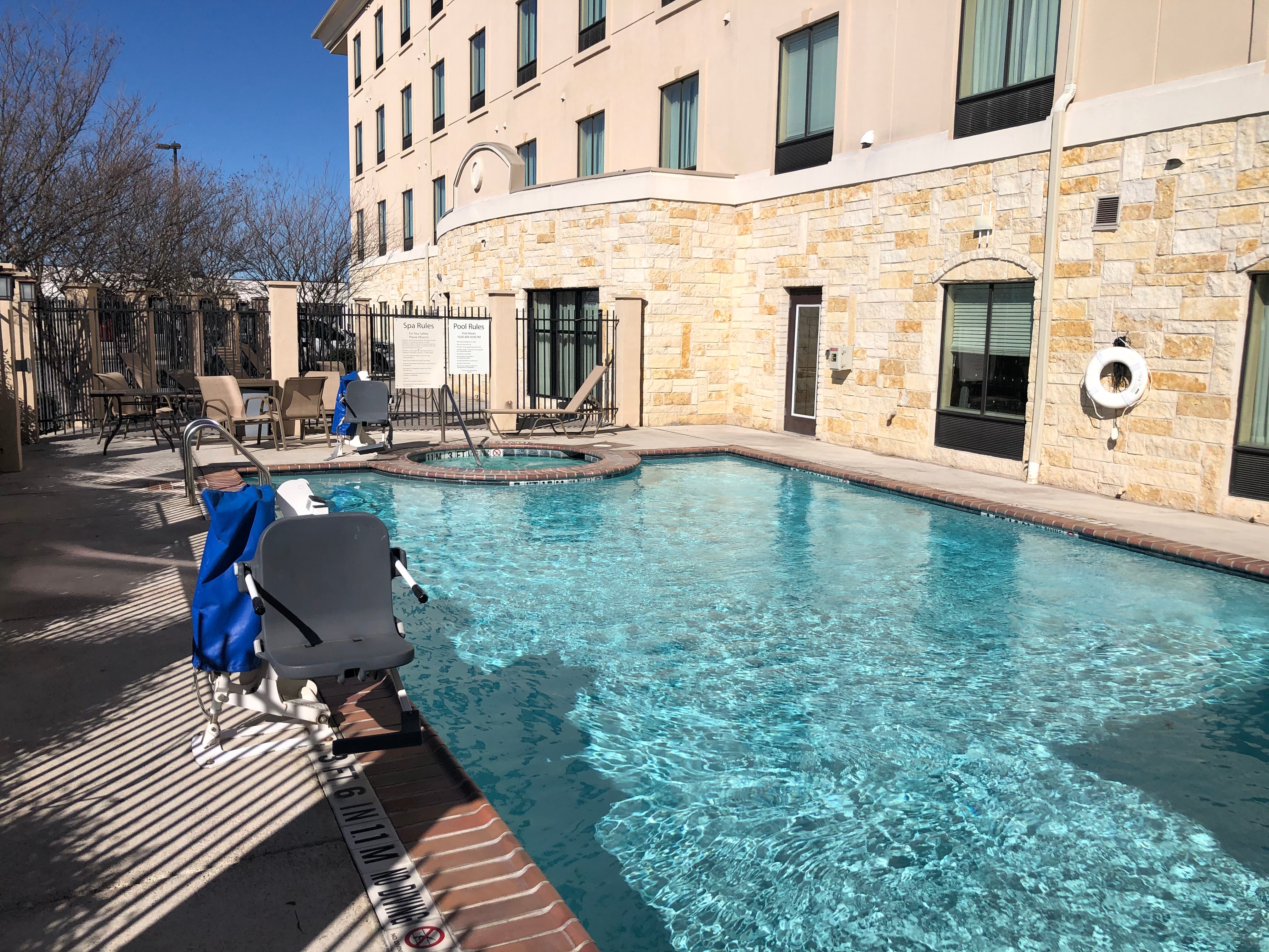 Holiday Inn Express & Suites Del Rio By IHG-官方