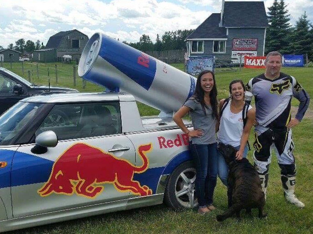 Barry’s Ultra Motorsports Park-Busby必去景点