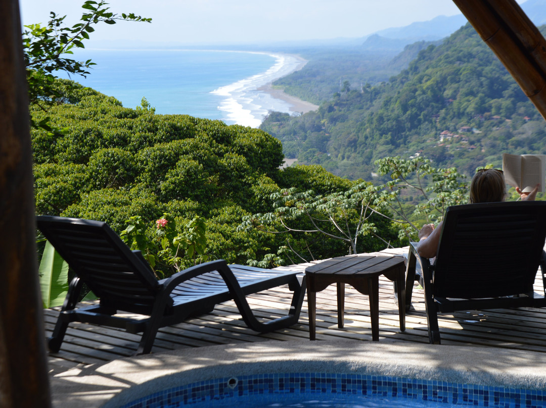 Pacific Edge Eco Lodge主图