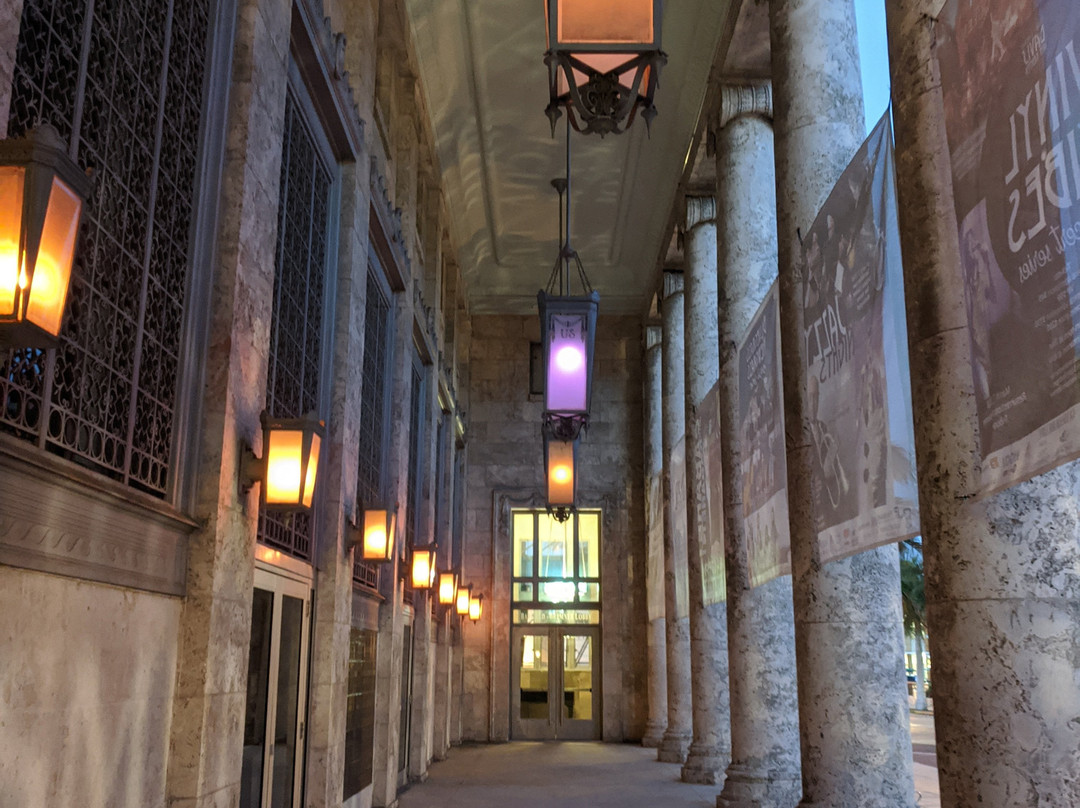 Sidney & Berne Davis Art Center-迈尔斯堡必去景点