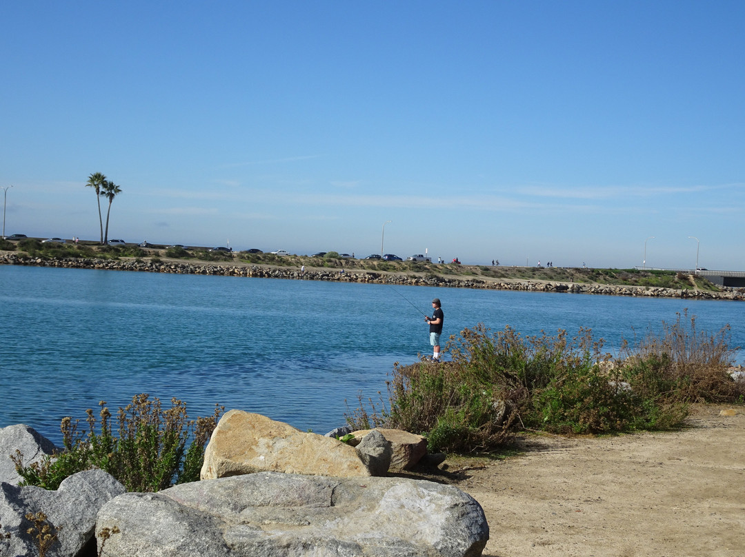 Agua Hedionda Lagoon Discovery Center景点图片