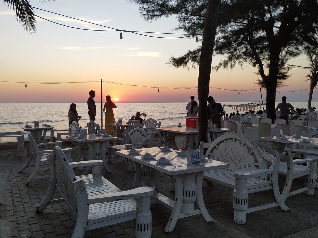 晁老桑湾酒店主图