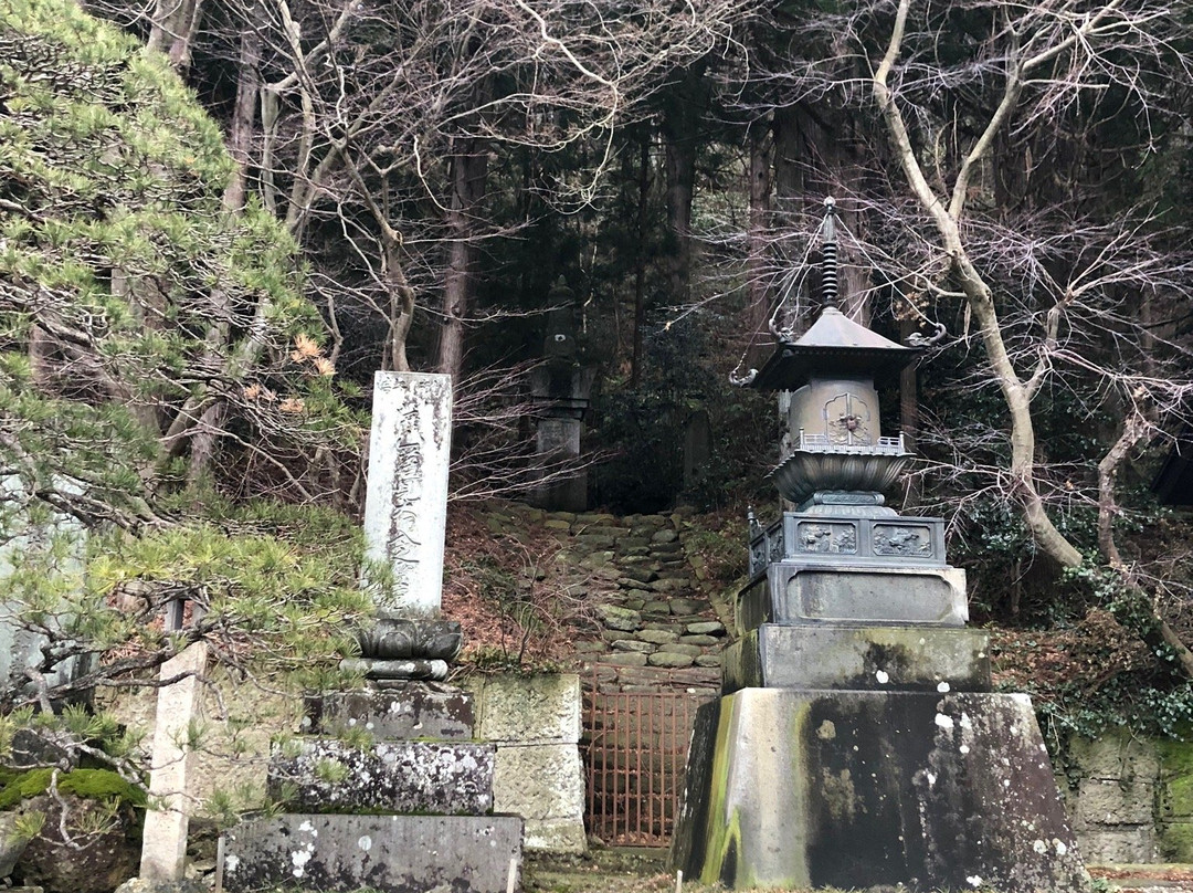 Yamadera Senju-in Temple景点图片