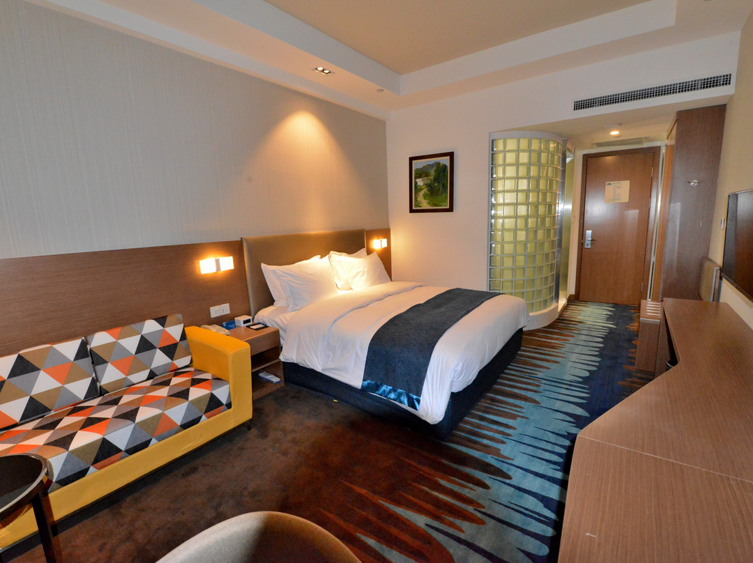 威海经开区智选假日酒店主图