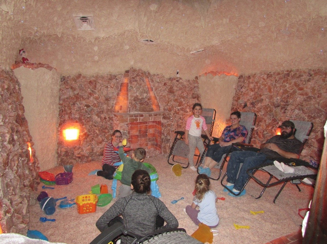 Adirondack Breathe Easy Salt Cave-Peru必去景点