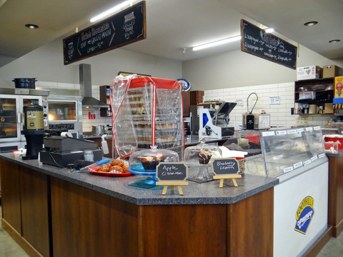 Pedro Gonzales Fruit-萨蒙阿姆必去景点