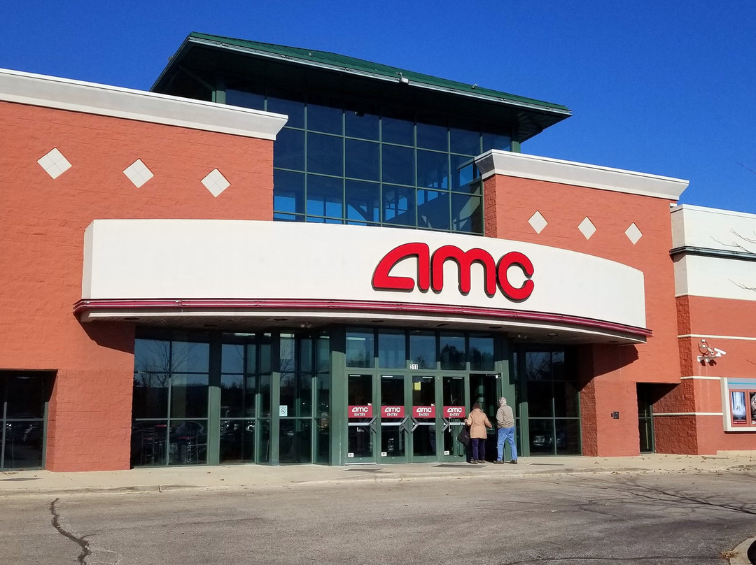 AMC Lake In The Hills 12景点图片