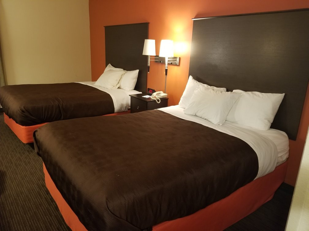 AmericInn by Wyndham New Lisbon主图