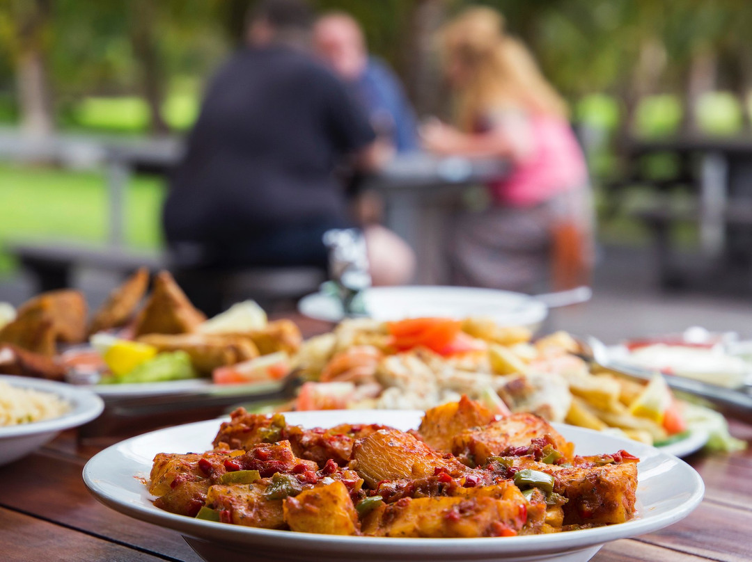 Vila Do Paraiso - Yes Please Restaurant & Bar