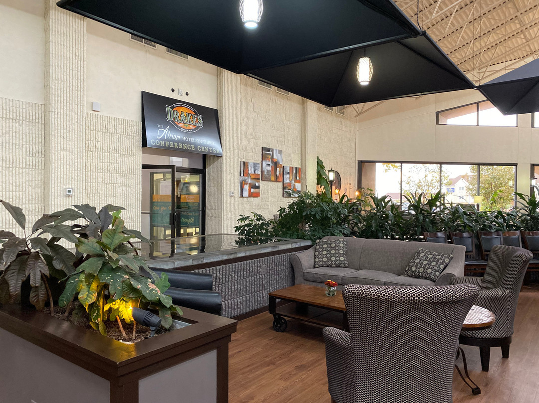 The Atrium Hotel on Third主图