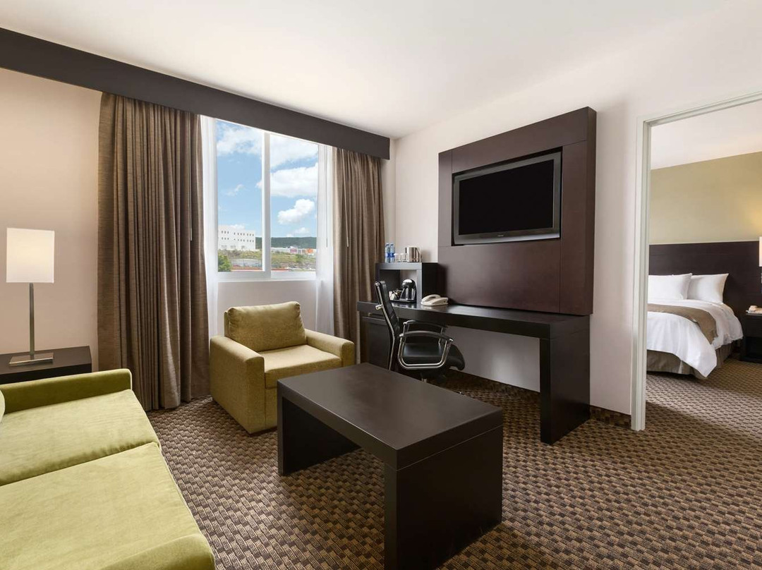 Doubletree By Hilton Hotel Queretaro主图