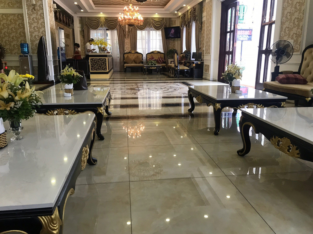 Grand Hotel主图