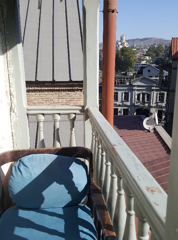 Carpe Diem cafe bar-第比利斯必去景点