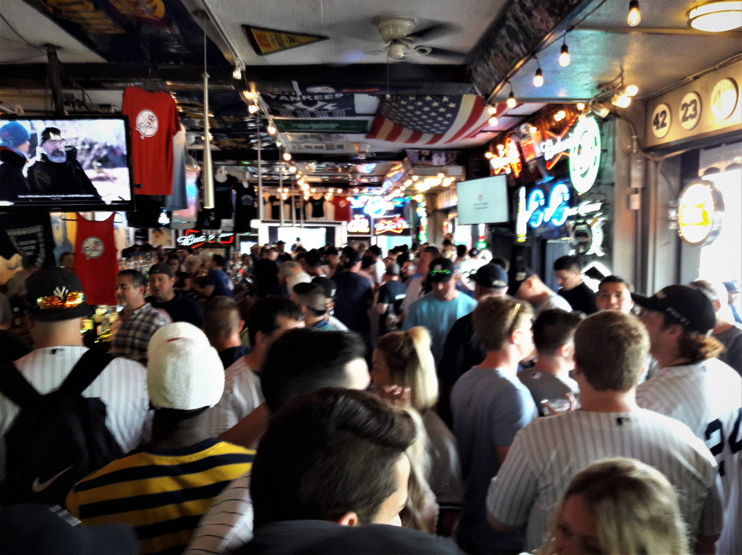 Maryknoll旅游景点-Stan's Sports Bar