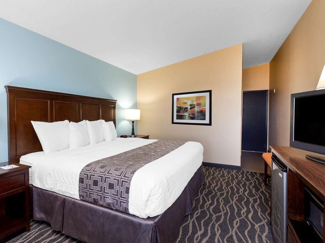 肯纳威克贝蒙特旅馆&套房酒店主图